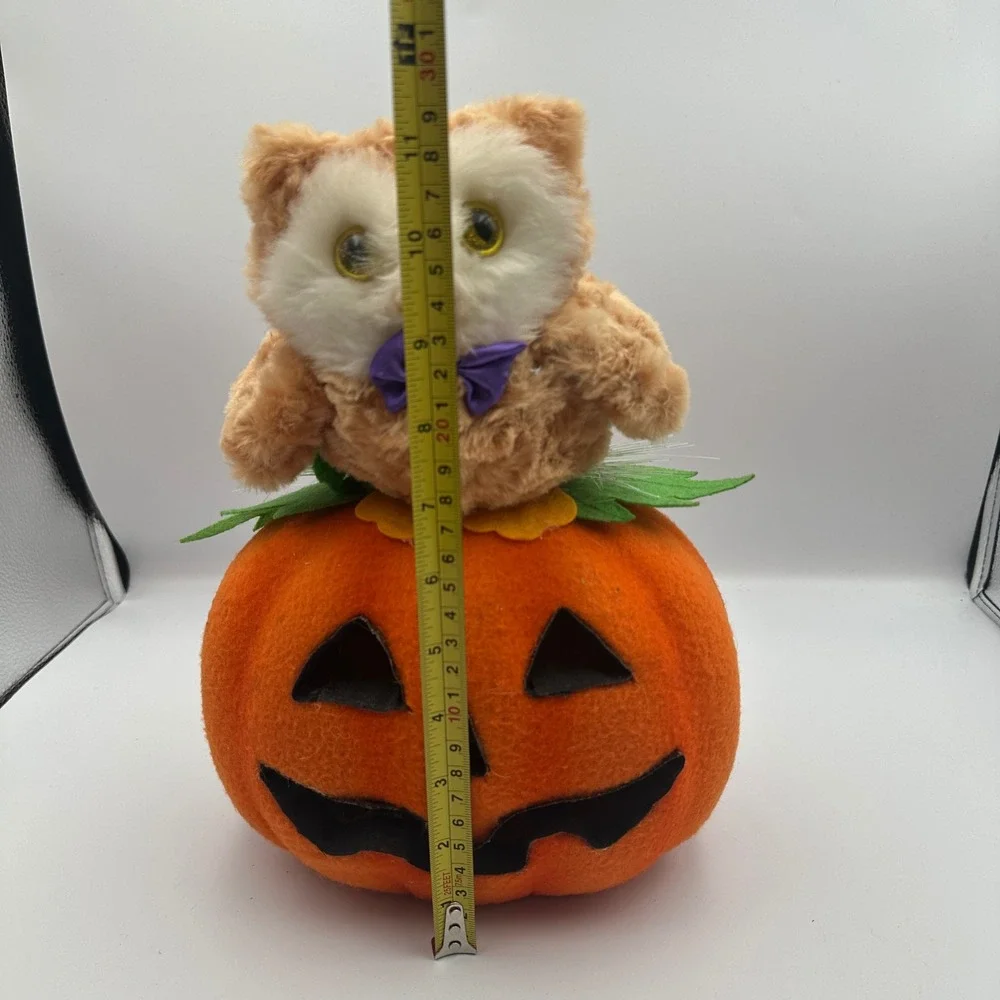 Avon Halloween Plush Owl on Jack O Lantern Pumpkin Light Up Decor Halloween Fall